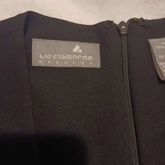 Womans's Dress - Picture 6 of 8